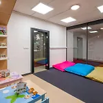 Готель Pinia & 4*