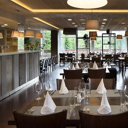 Pinia & Otel