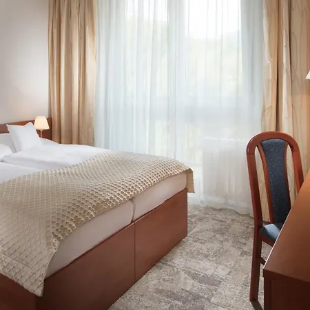 Pinia & Spindleruv Mlyn