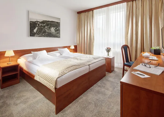 Pinia & 4* Шпіндлерув-Млин