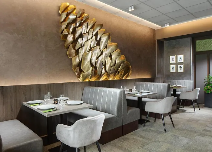 Готель Pinia &