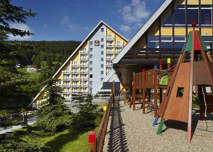 Pinia & Шпіндлерув-Млин